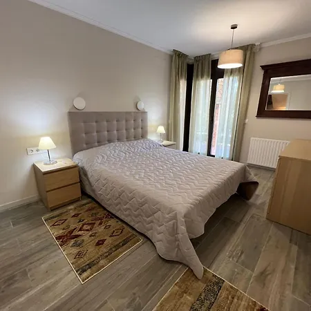Estrella فيلة يوريت دي مار